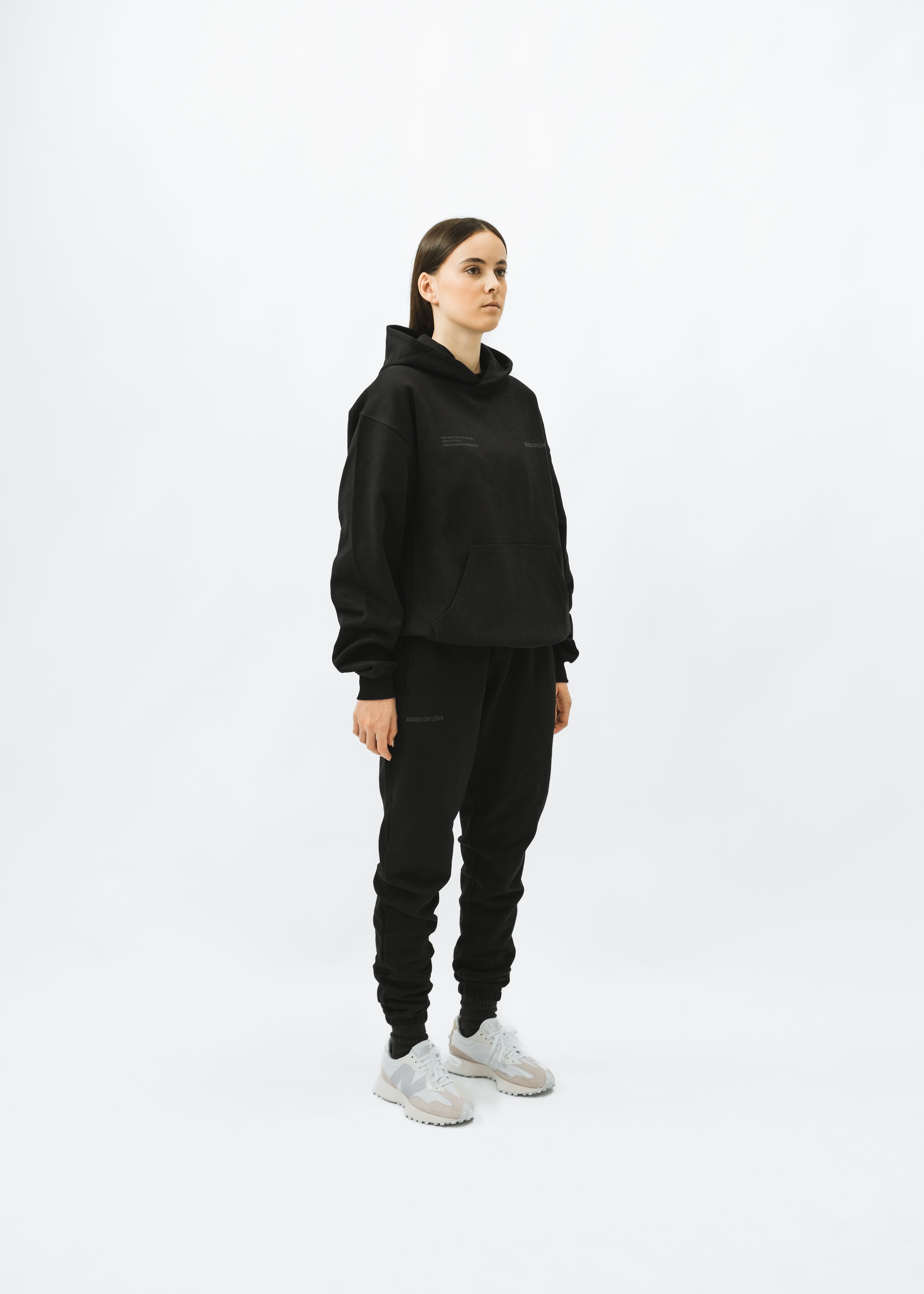 LOGO PANTS