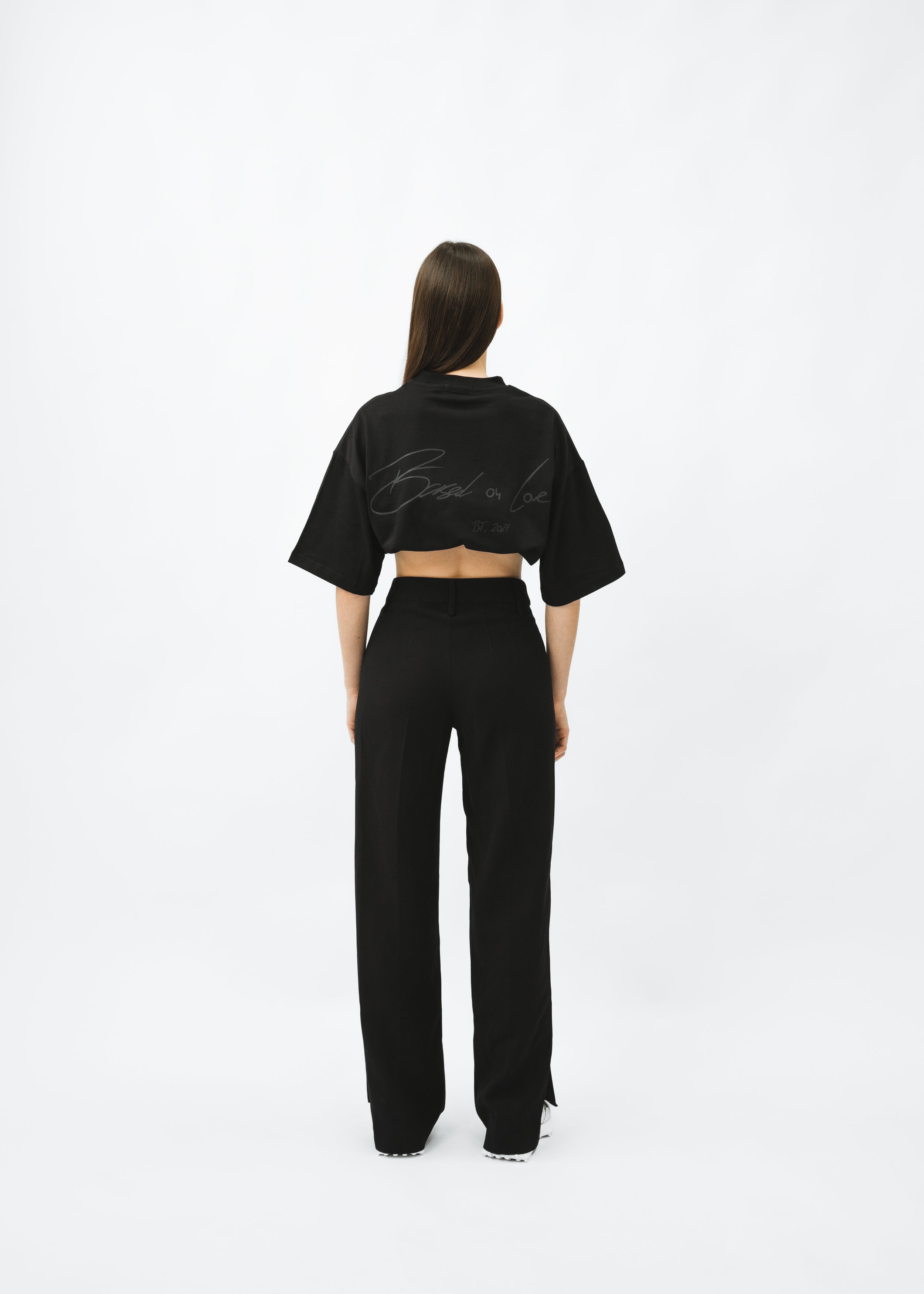 SIGNATURE TEE