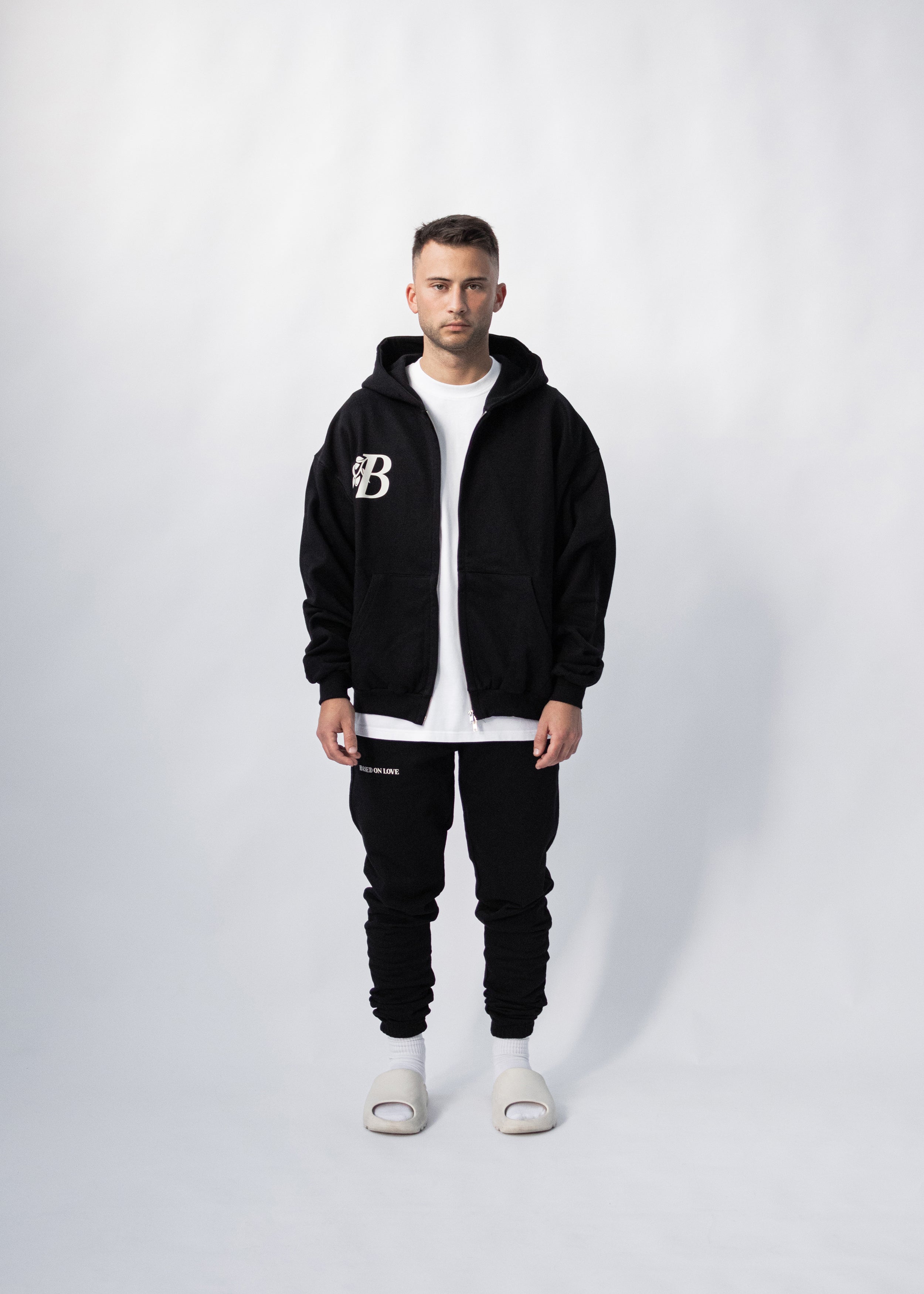 ANTIQ LOGO ZIP HOODIE