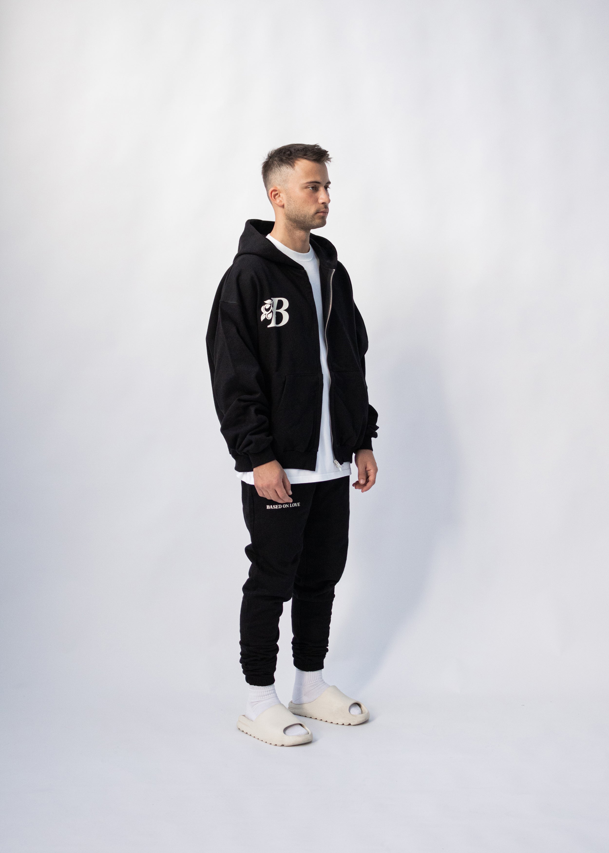 ANTIQ LOGO ZIP HOODIE