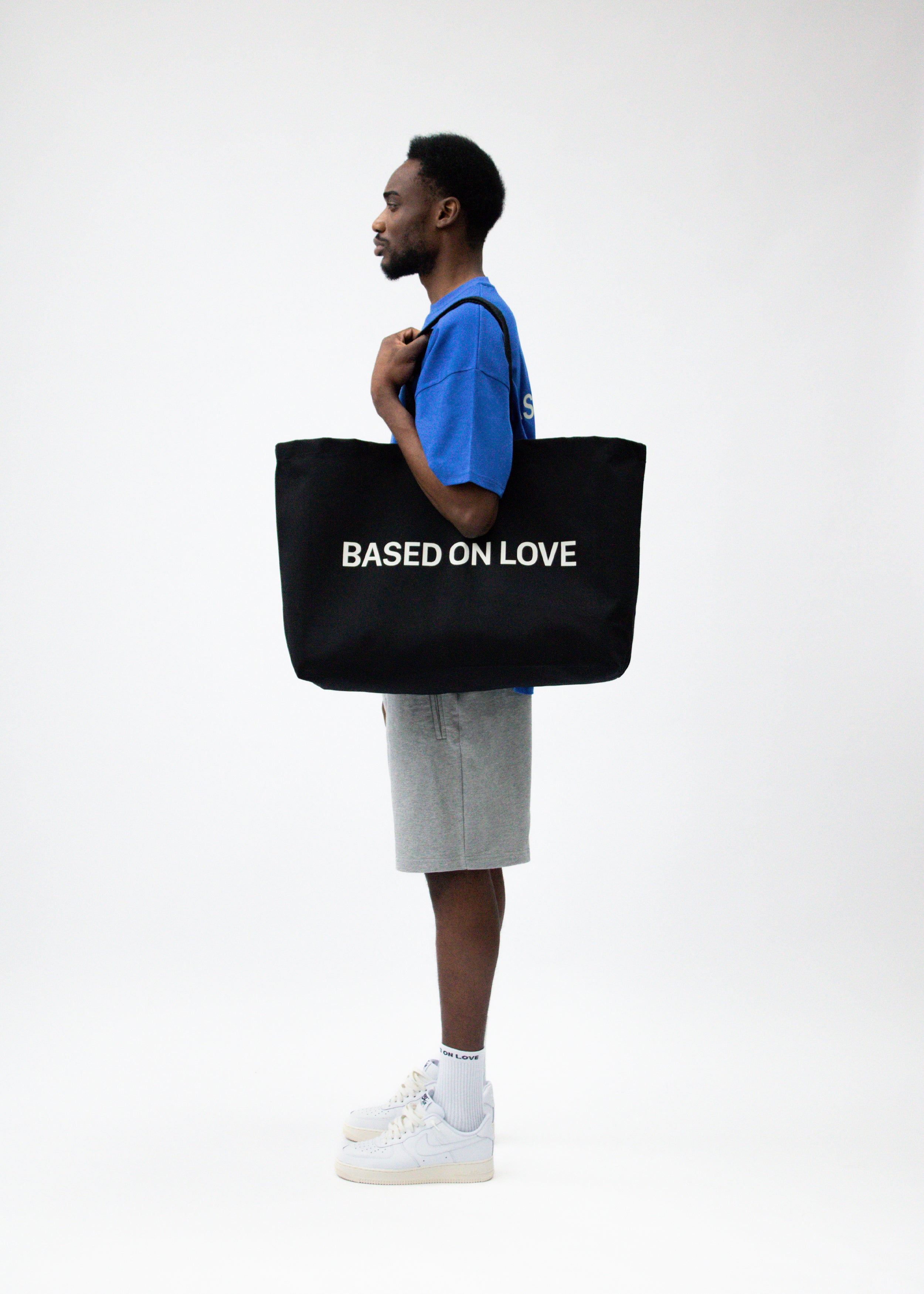 WEEKEND TOTE
