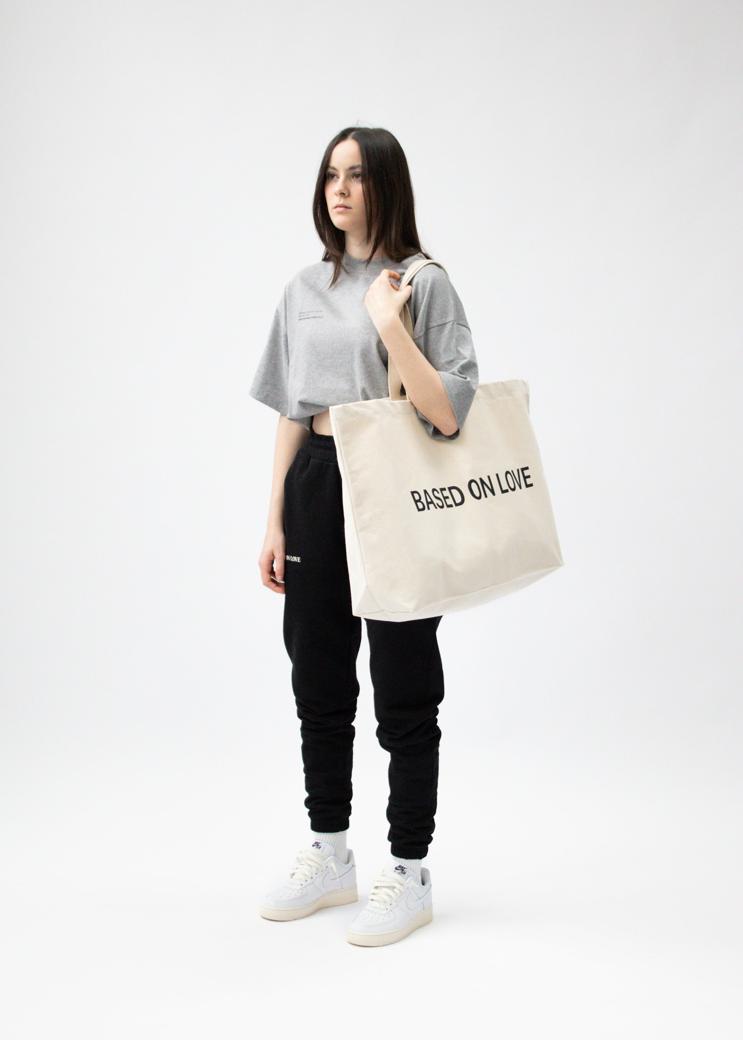 WEEKEND TOTE