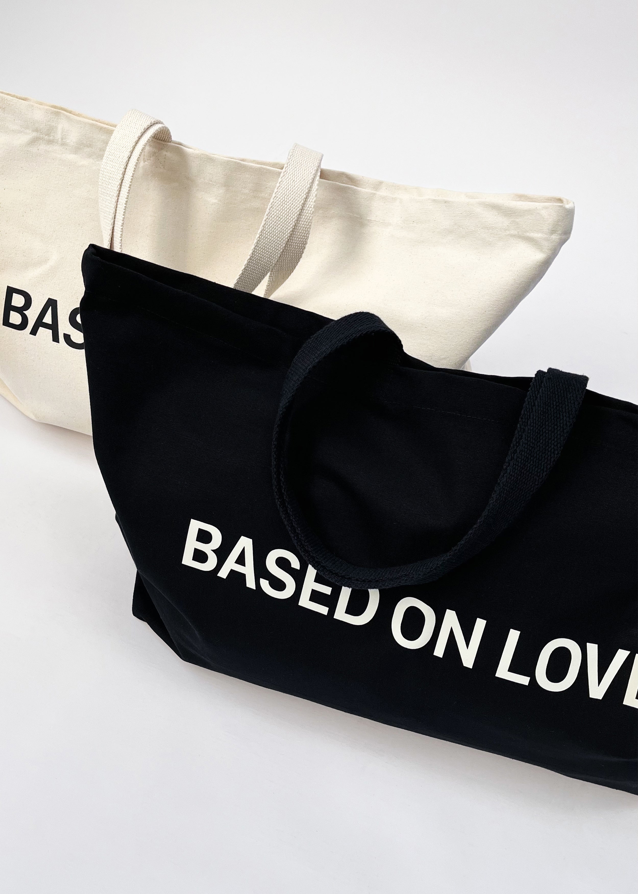 WEEKEND TOTE