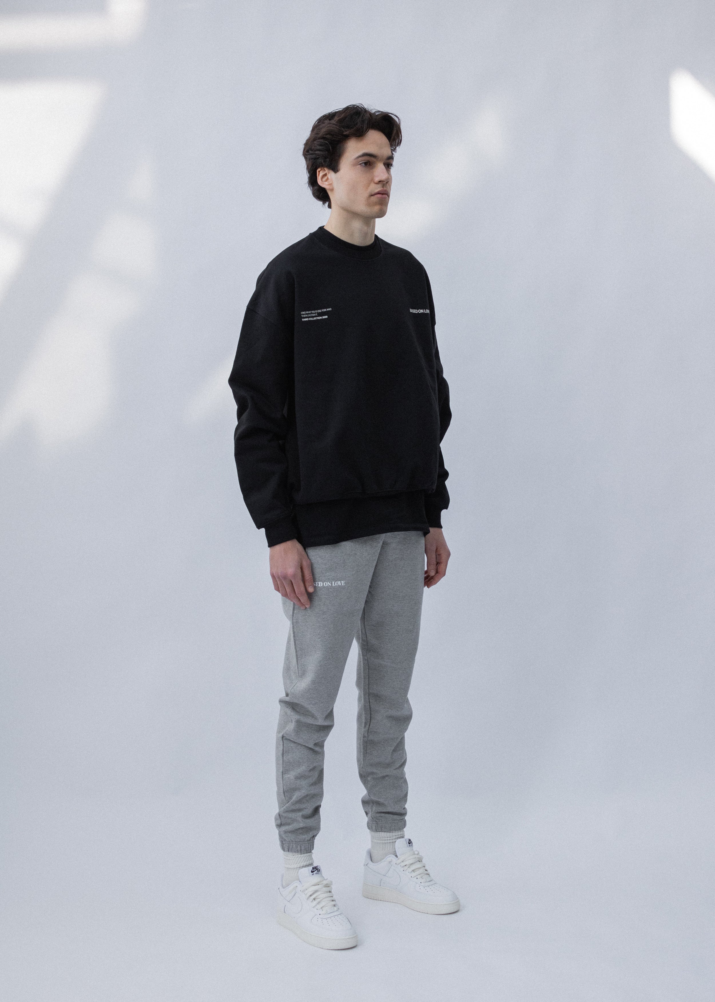 SIGNATURE SWEATER