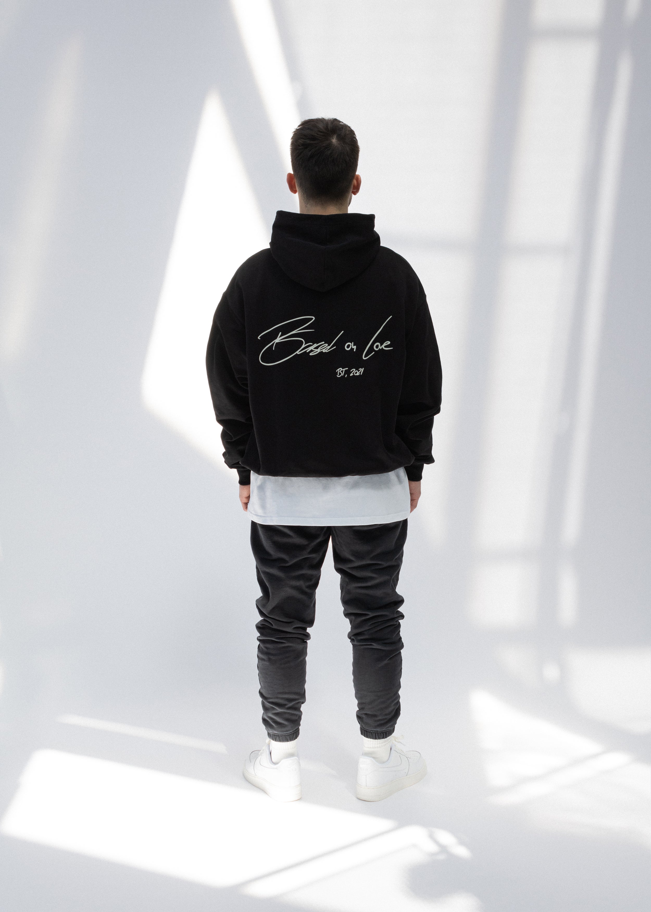 SIGNATURE HOODIE BLACK BASED ON LOVE